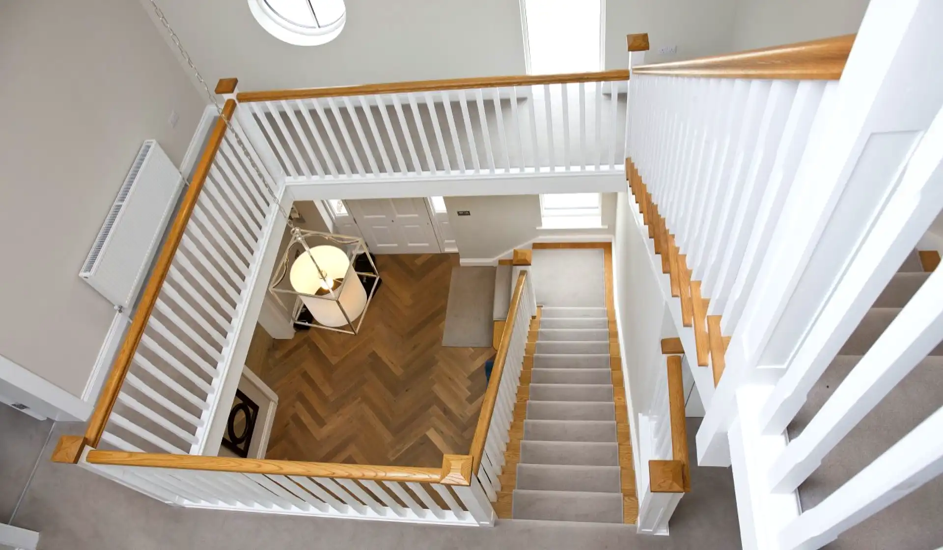 closed riser cut string l shaped stairs