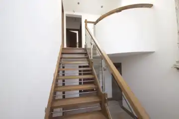 open riser closed string metal stairs