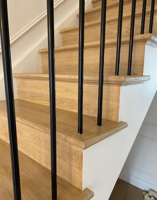metal spindles oak handrail 4