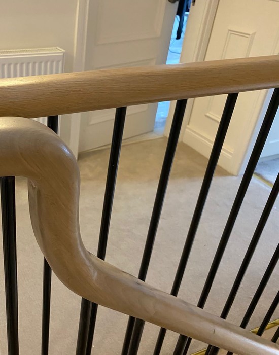 metal spindles oak handrail 2